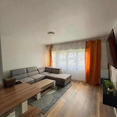 Apartment Beautiful Bright 3-room With Balcony Free Parking Tomblaine